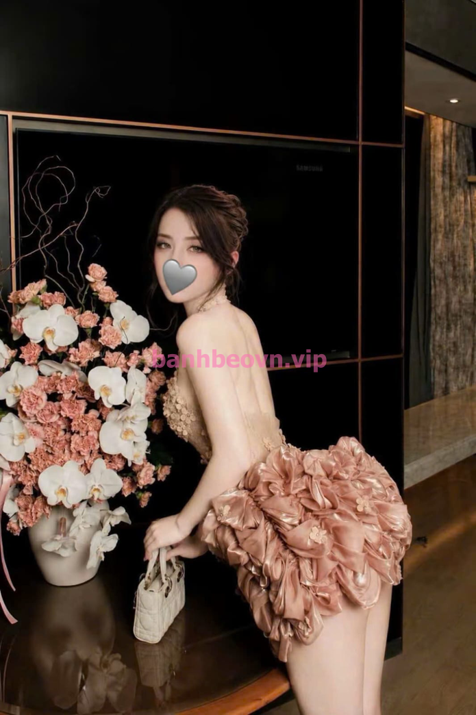 Hot!!!Bé Trinh❤️ Người Thật Việc Thật❤️Hàng Đảm Bảo Uy Tín❤️Massage NURU