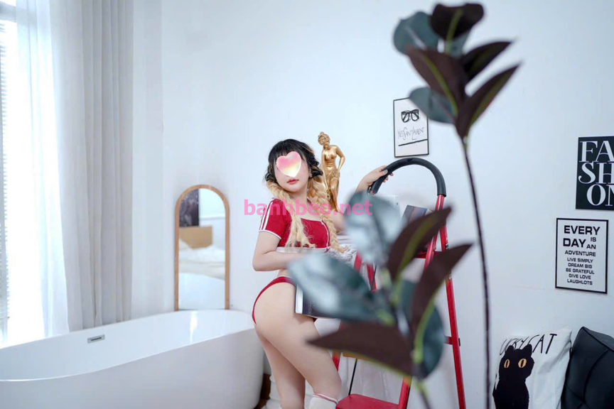 Diệu Nhi_ Gái xinh chiều khách, body gợi cảm