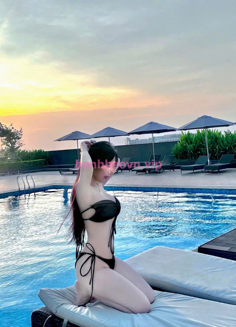 THÙY LINH - MẮT ƯỚT, XINH DUYÊN, VÚ KHỦNG, BÍM MÚP BAO ĐẸP, CHƠI BAO SƯỚNG