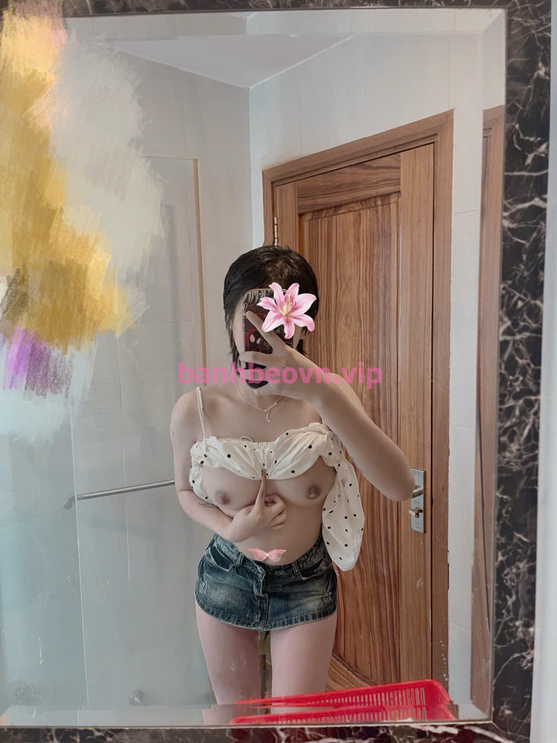 GÁI TEEN TRÀ MY 2K7_ NON TƠ ĐÁNG YÊU VÔ CÙNG DỄ THƯƠNG 