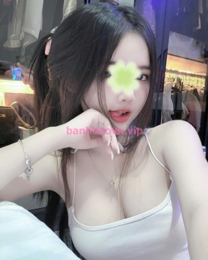 NGỌC LINH- KÈN SÁO ĐẦY ĐỦ- VÚ TO MÔNG MẨY